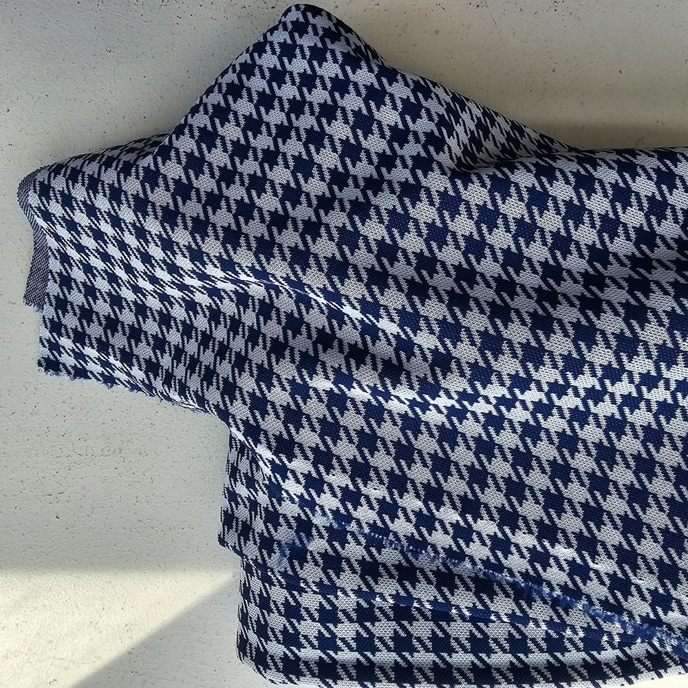 1970s Vintage Polyester Houndstooth Navy White Fabric 2+ Yards - Picture 4 of 6